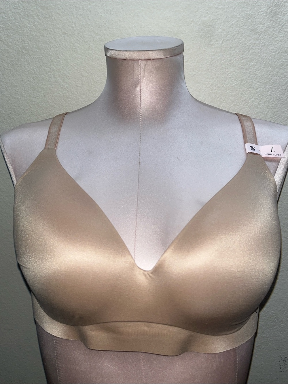 Victoria's Secret Body By Victoria Wireless Bra - Praline